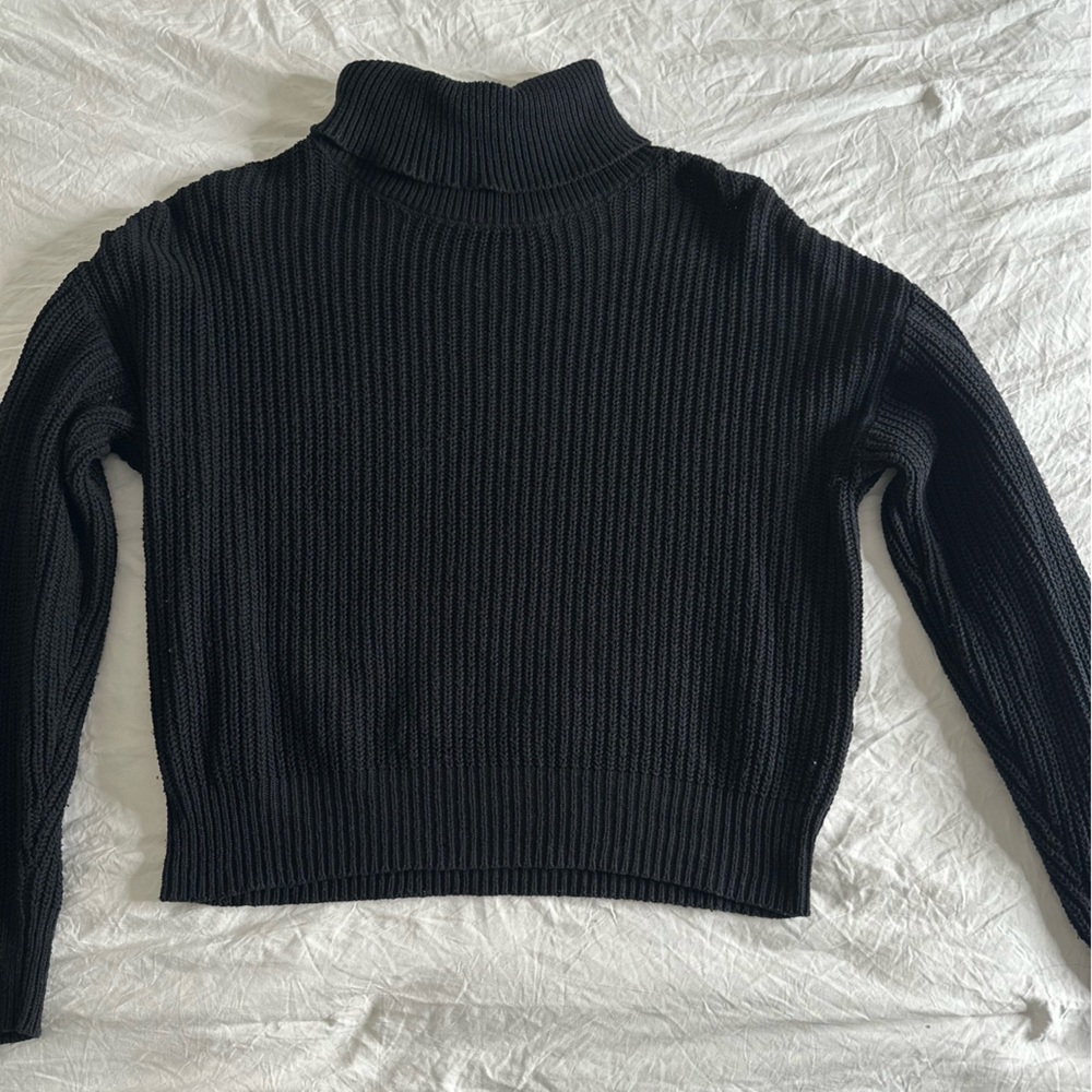 Basic turtleneck black sweater size Small